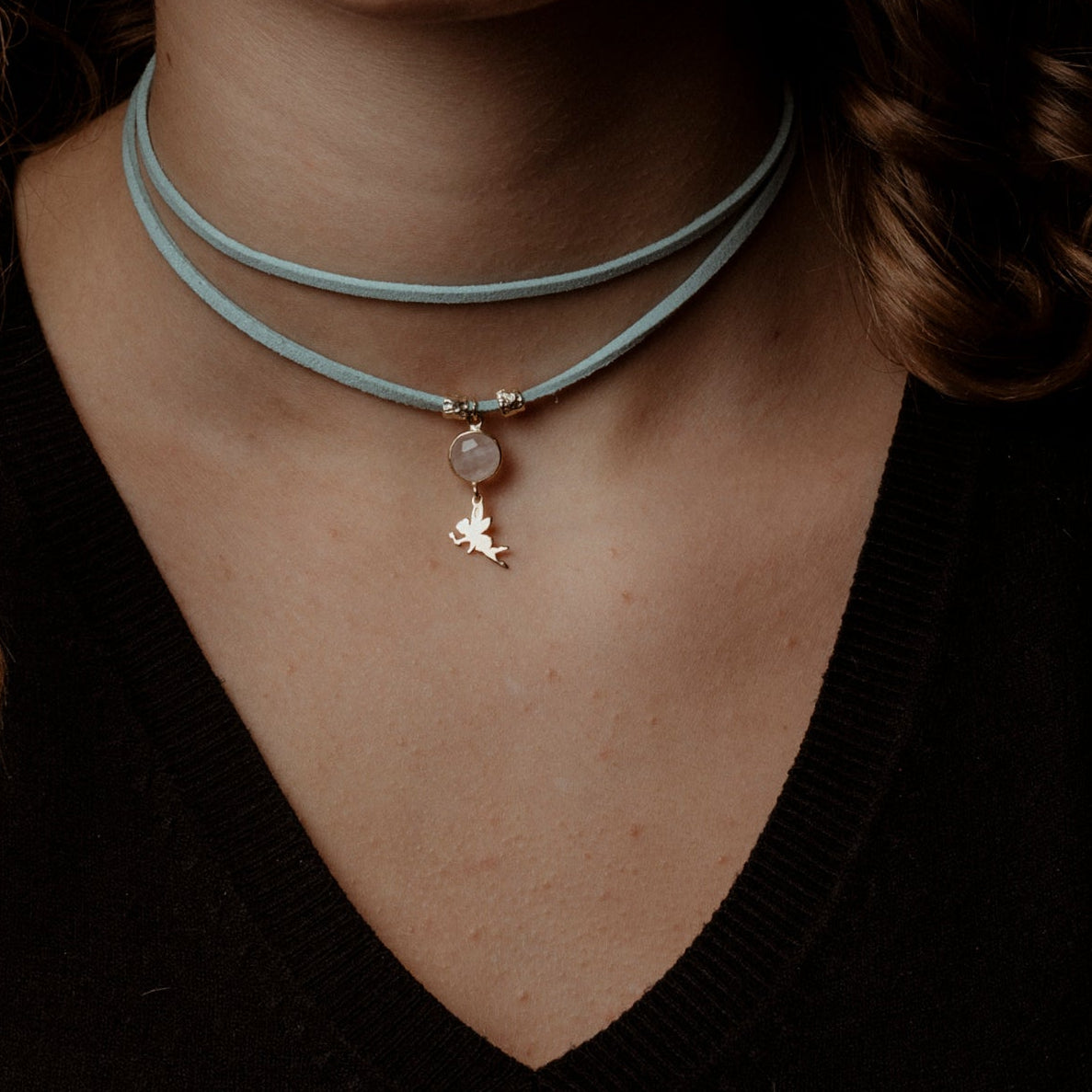 cordino celeste, quarzo rosa e fatina