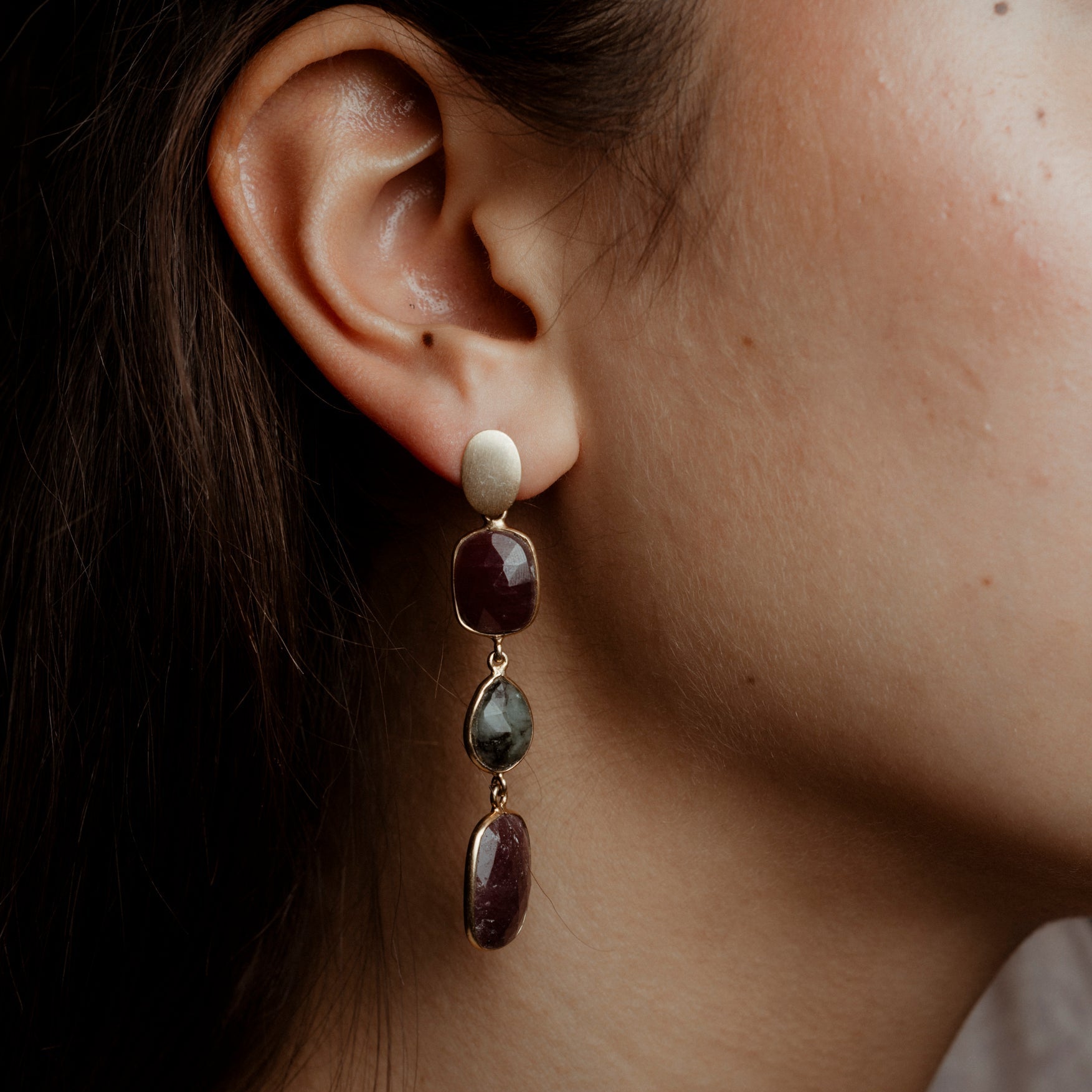 Coppia di orecchini 3 pietre