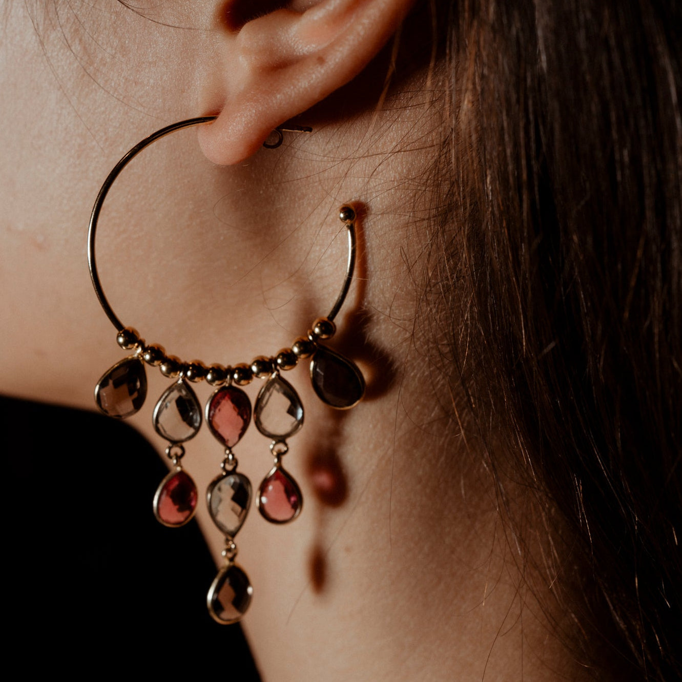 Coppia di orecchini a cerchio 9 pietre