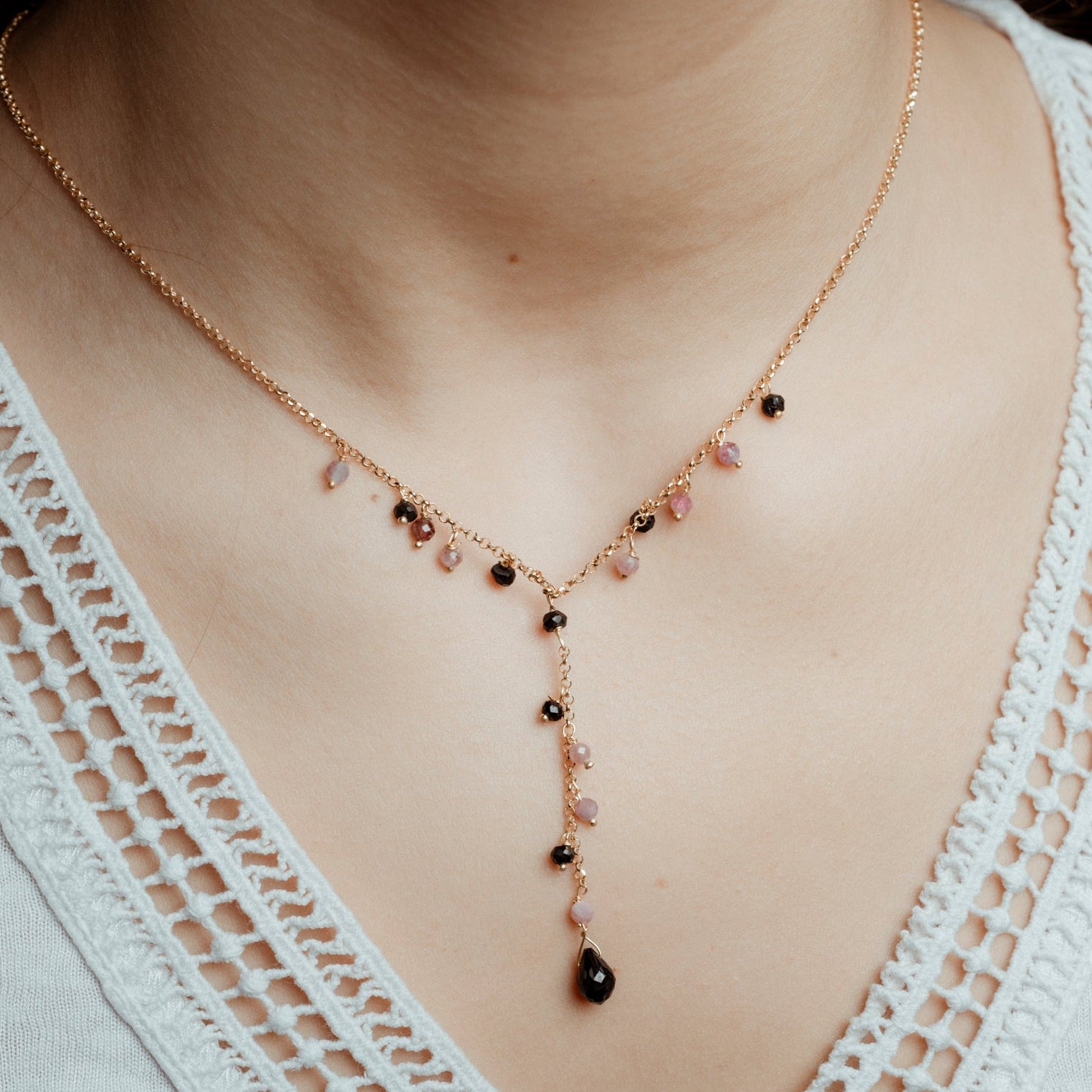 Collana girocollo con pendente